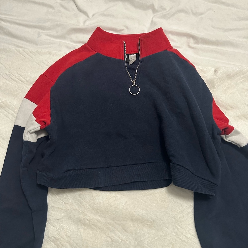H&M Cropped Sweatshirt